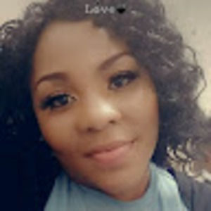 Meet your Posher, Carolina